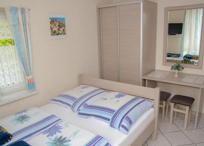 Zielona Okiennica Chillout Pansiyon Chłopy